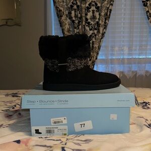 Life Stride Black and Gray Winter Boots